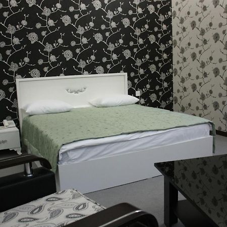 Titanik Hotel Баку Экстерьер фото