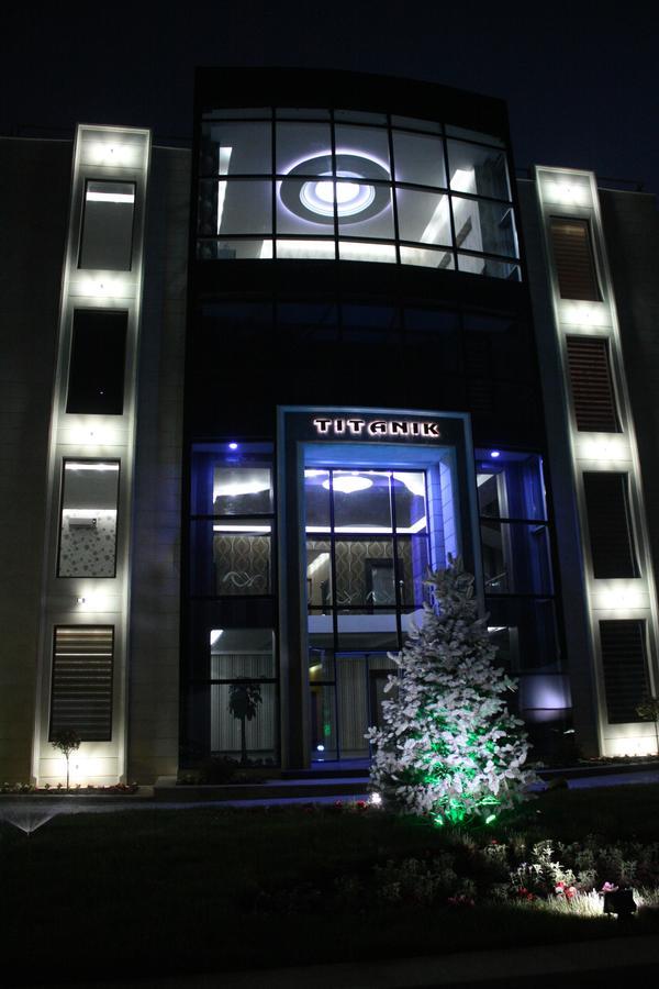 Titanik Hotel Баку Экстерьер фото