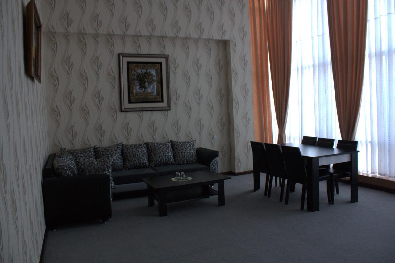 Titanik Hotel Баку Экстерьер фото