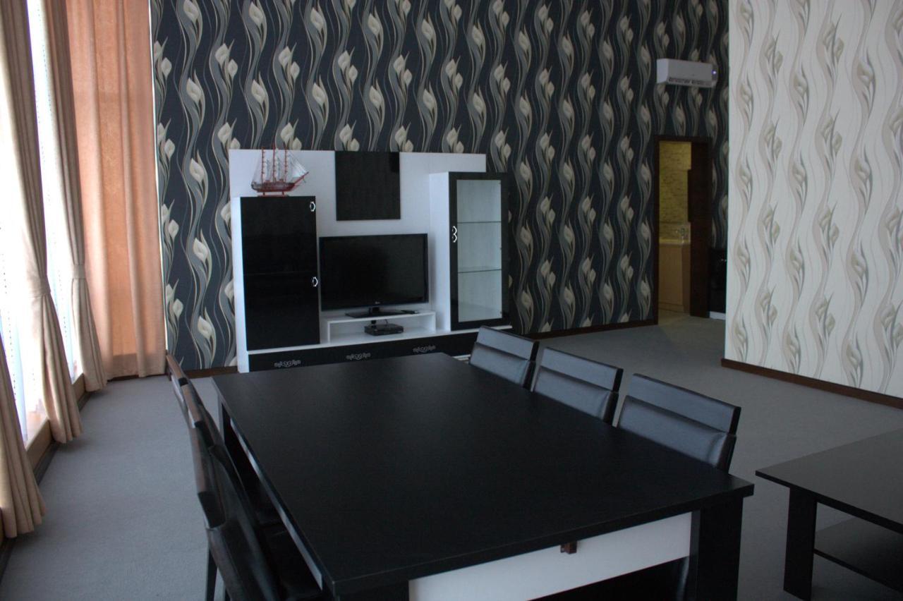 Titanik Hotel Баку Экстерьер фото