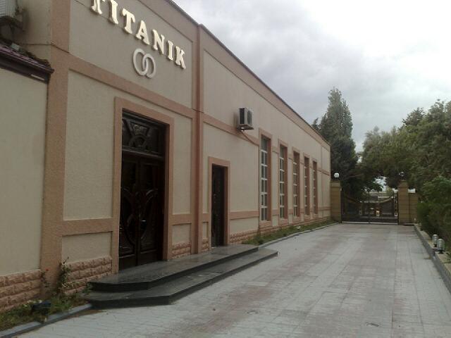 Titanik Hotel Баку Экстерьер фото